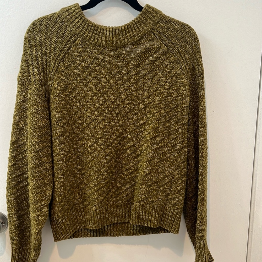 Universal Thread Women’s Vintage Knit Sweater